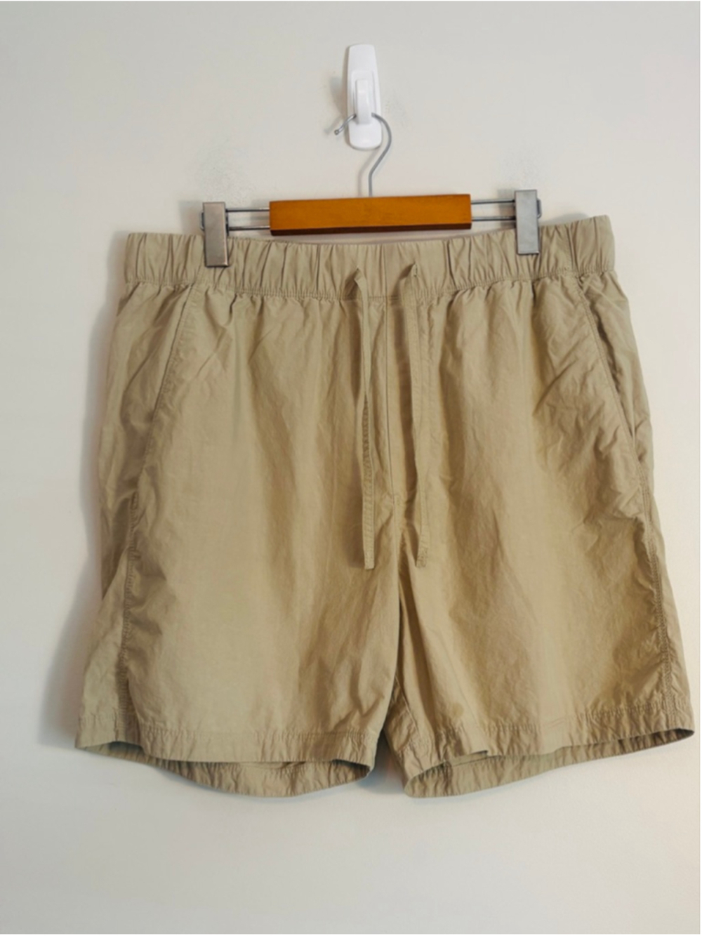 COS Beige Flat Front Drawstring Khaki Shorts Men's Size Large Preppy Travel